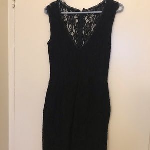 Aritzia: Babaton dress